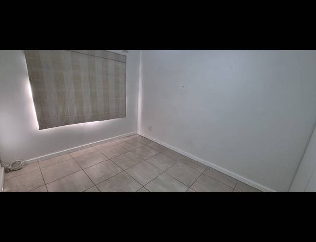 3 BEDROOM APARTMENT FOR SALE IN SOMERSET PARK
